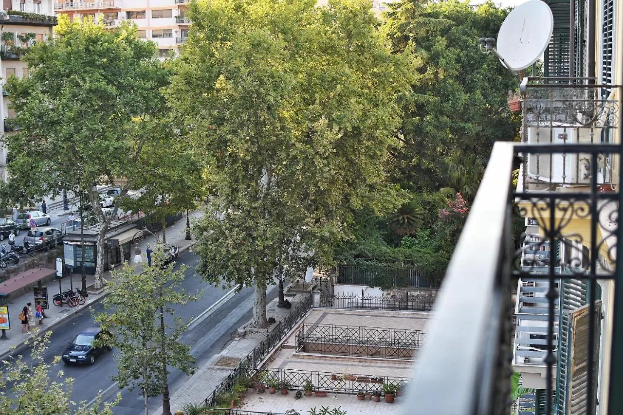 Iflat Residenza Liberta Ai Giardini Del Centro Appartement Palermo Italië